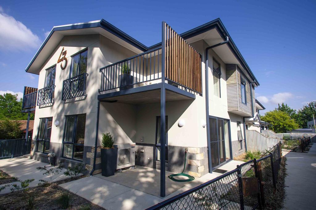 One Of A Kind Apartments Canberra Exteriör bild