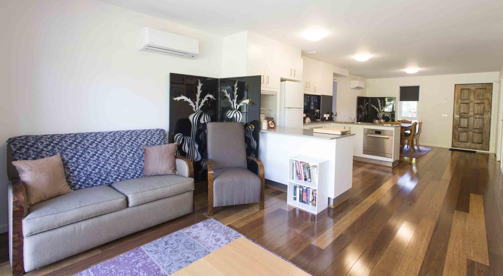 One Of A Kind Apartments Canberra Exteriör bild