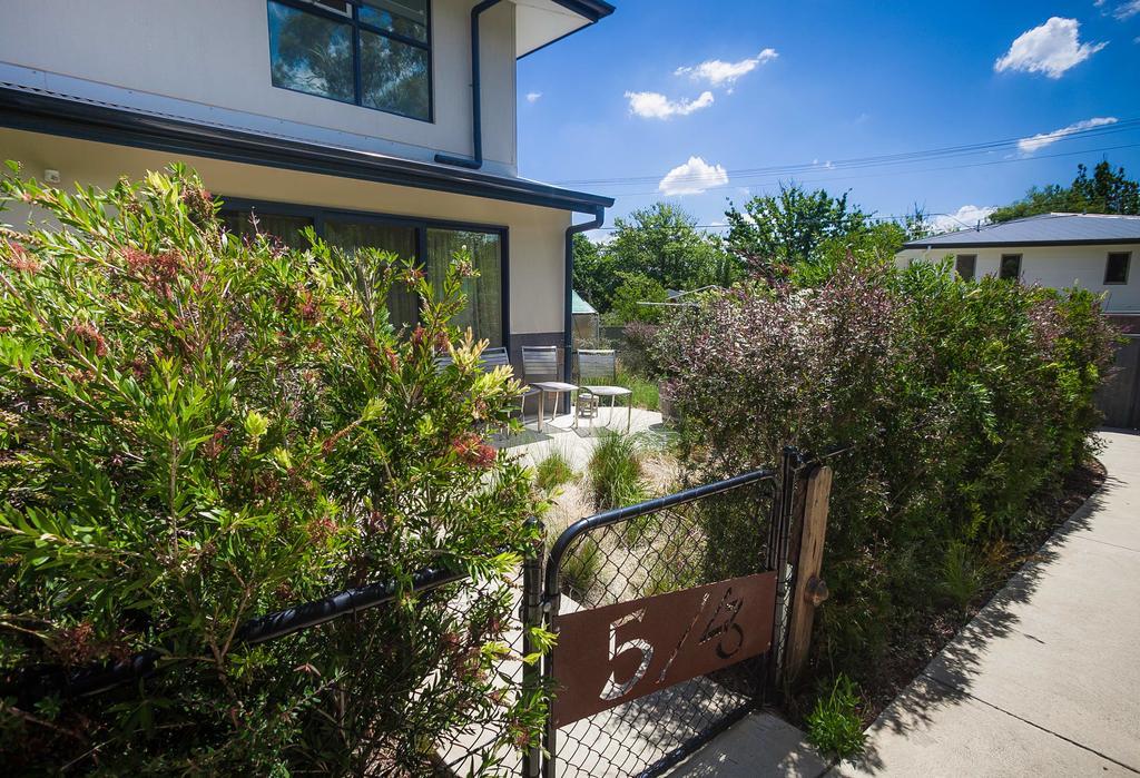 One Of A Kind Apartments Canberra Exteriör bild